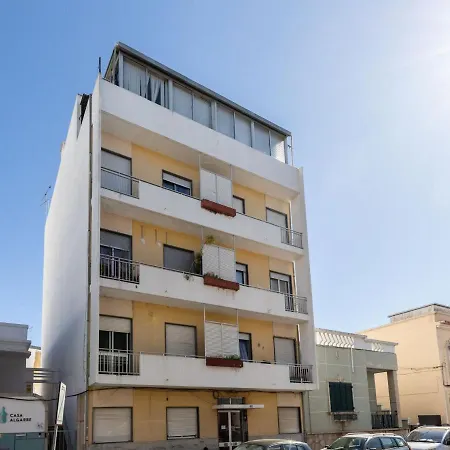 阿齐索尔法鲁阳光公寓 法鲁区